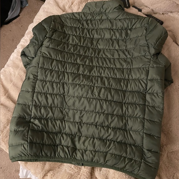 True Religion Light Puffer Jacket - Picture 4 of 4